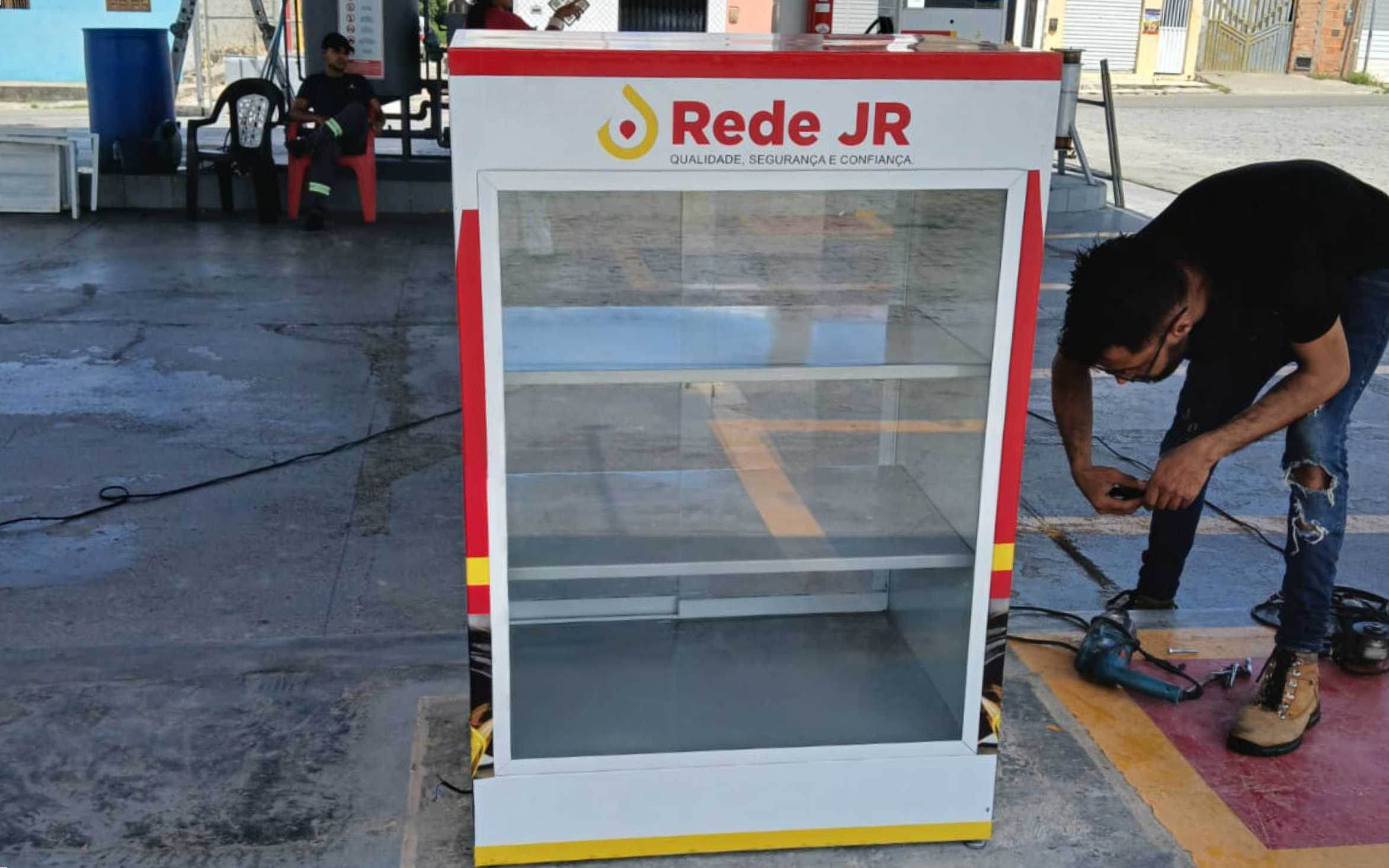 Rede Junior - Expositor com Iluminação - 1,2 Metros